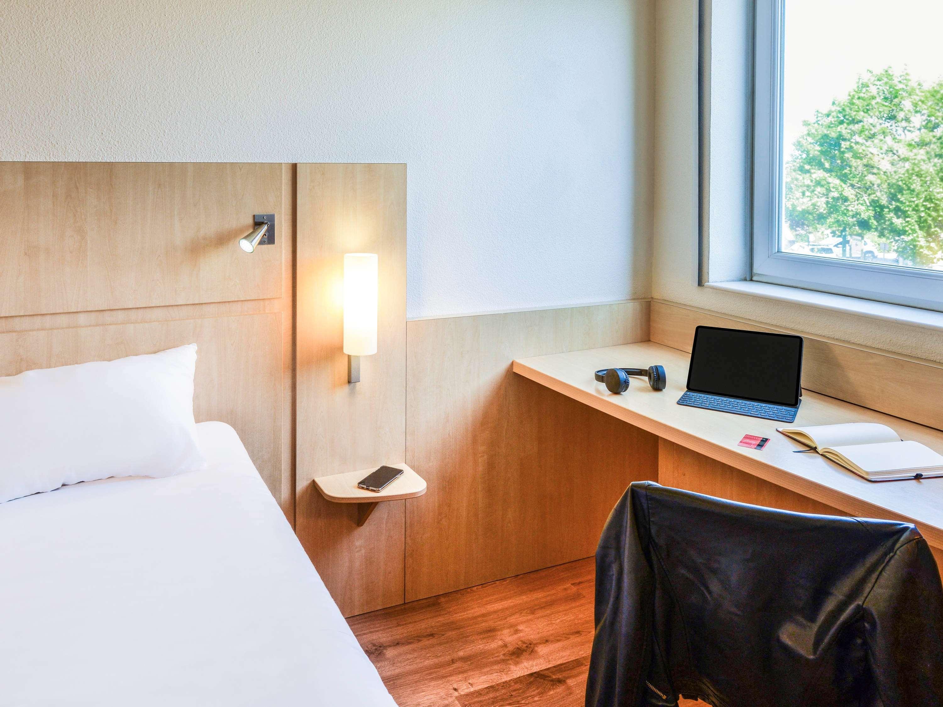 Ibis Clermont Ferrand Montferrand Hotel Exterior foto