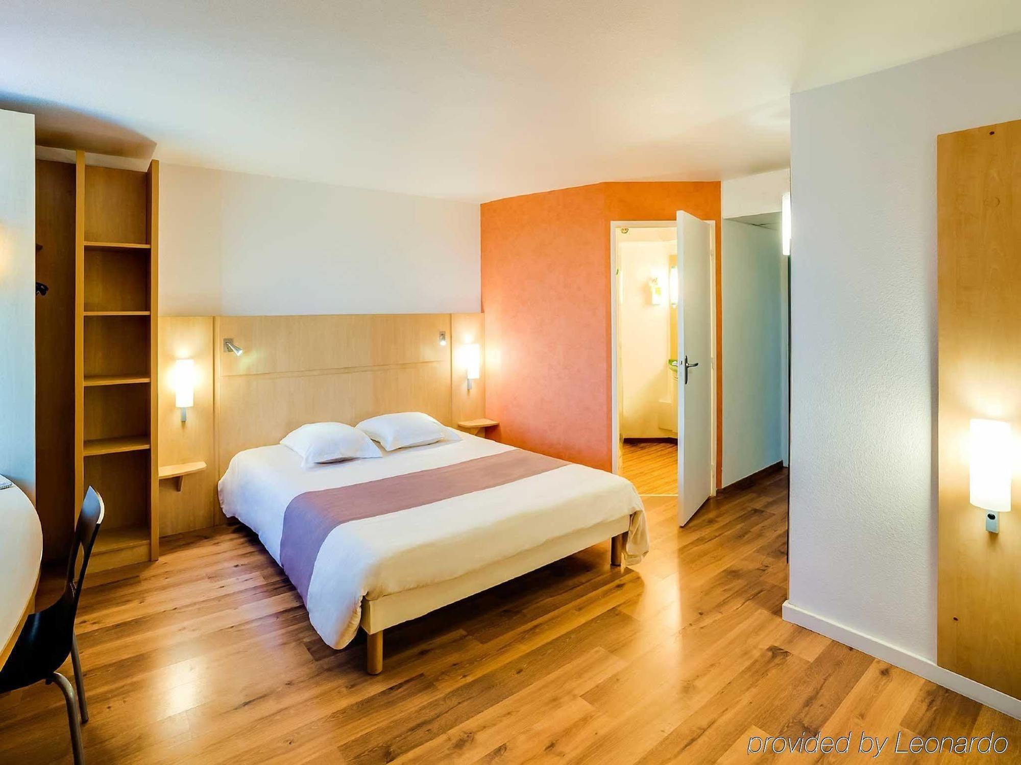 Ibis Clermont Ferrand Montferrand Hotel Exterior foto