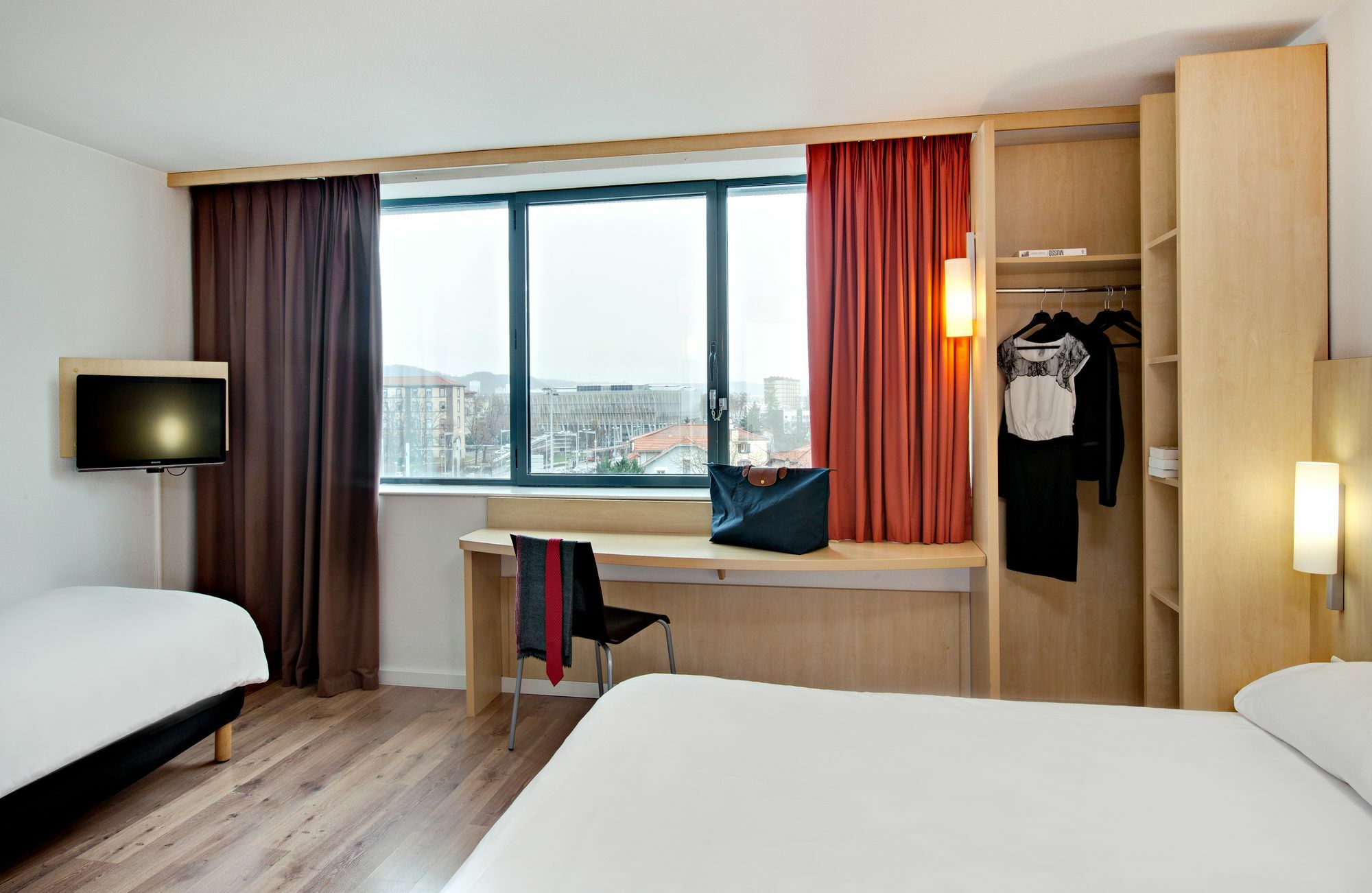 Ibis Clermont Ferrand Montferrand Hotel Exterior foto